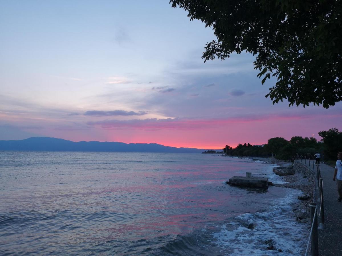Holiday Home NiKa Omišalj Dış mekan fotoğraf